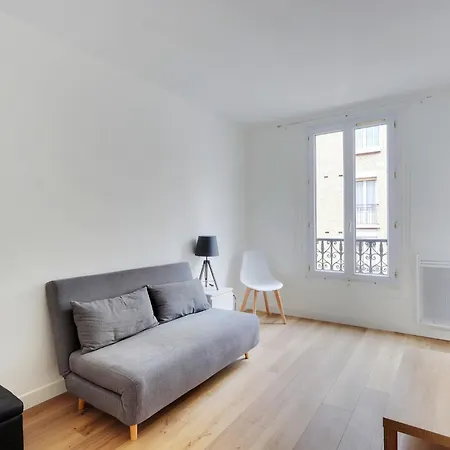 Cosy Jules Joffrin Apartment