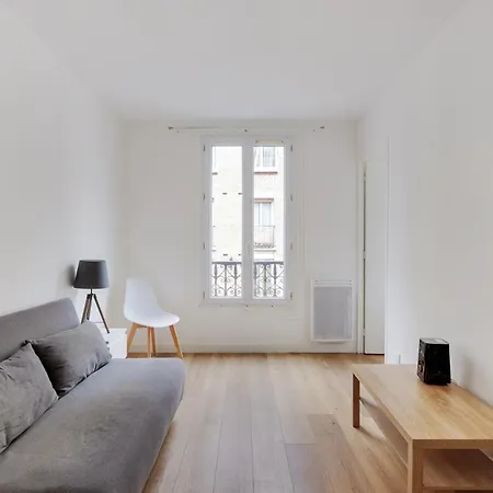 Cosy Jules Joffrin * Paris